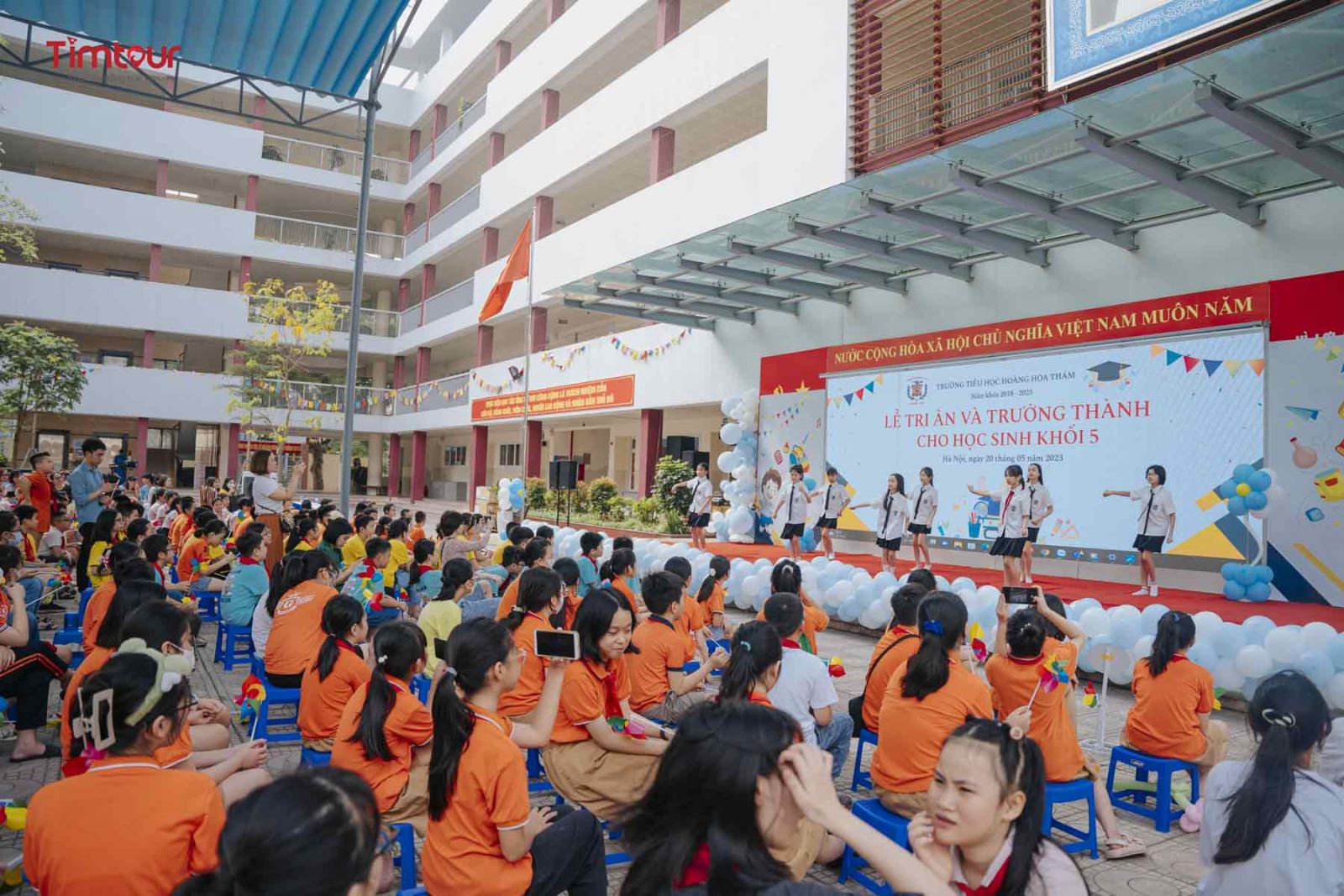 to-chuc-le-tri-an-va-truong-thanh-cho-hoc-sinh-khoi-5-tai-ha-noi-1
